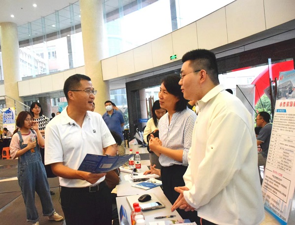 打造创新创业新天堂 ——杭州全力促进高校毕业生就业创业